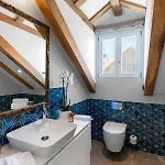 Sea Rocks Gostinjska kuća 4*
