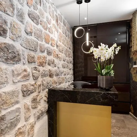 Affittacamere Sea Rocks 4*